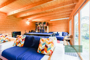 Photo 13- click for photo gallery